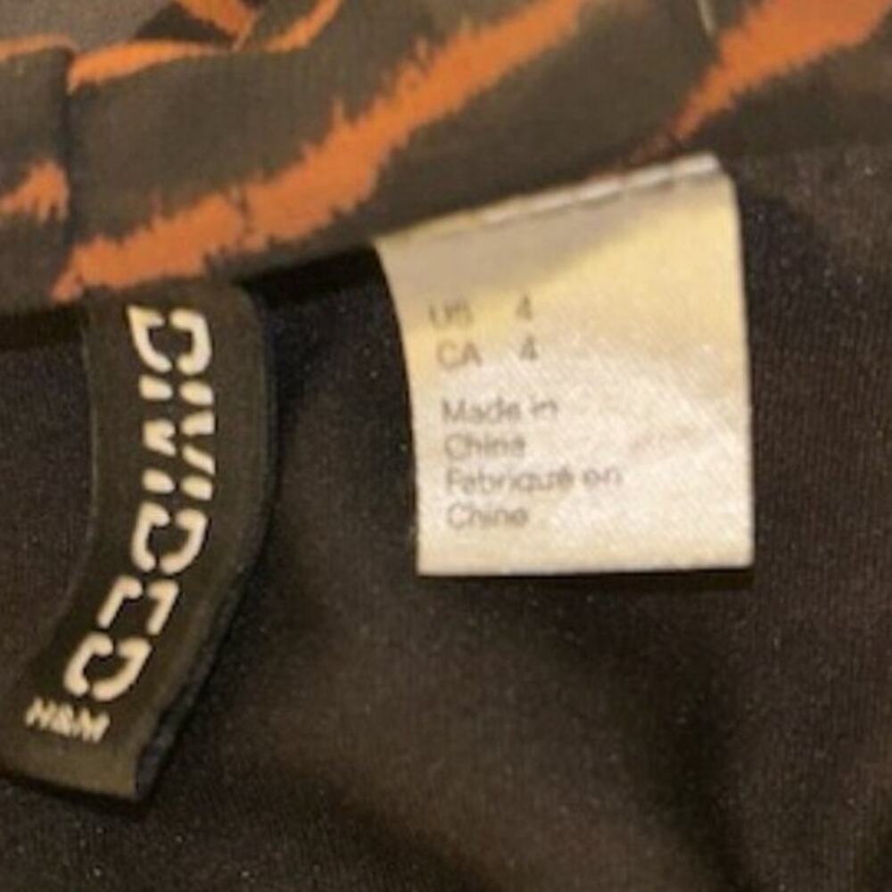 Divided Women's Long Sleeve Tiger Stripe Dress Brown n Black, Size 4 - Picture 7 of 7